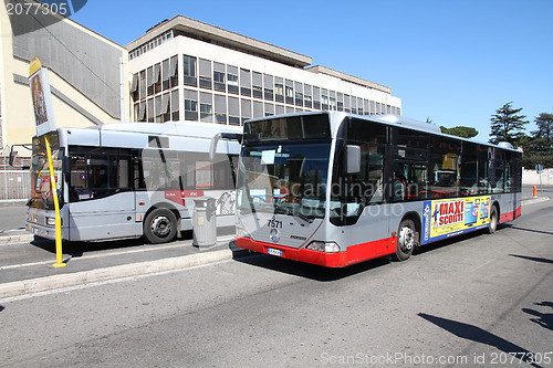 Image of Mercedes bus in Rome