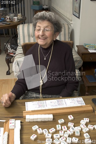 Image of playing mah-jong