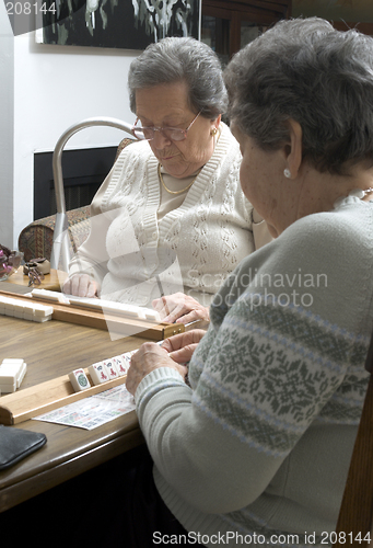 Image of playing mah-jong