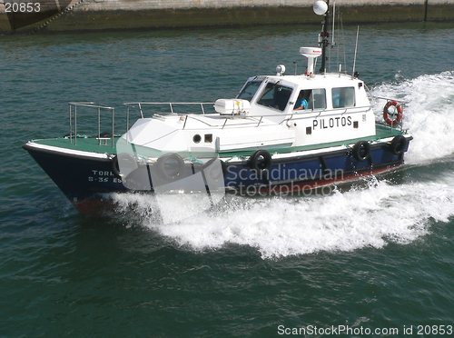 Image of Pilotboat at speed