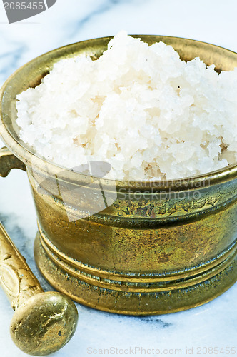 Image of sea salt in a mortar