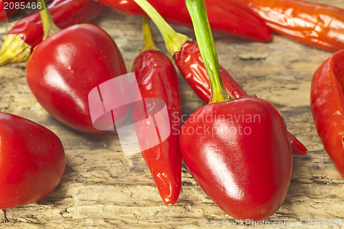 Image of cascabel and Cayenne chili