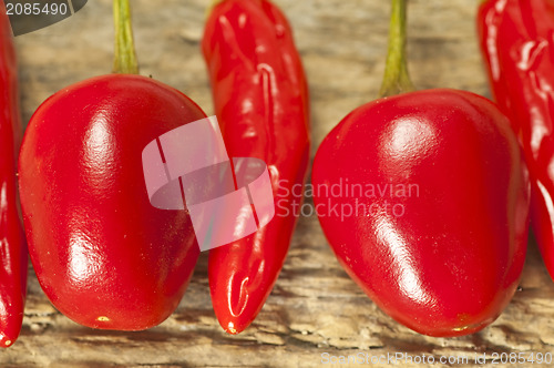 Image of cascabel and Cayenne chili