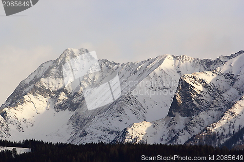 Image of mountain peaks