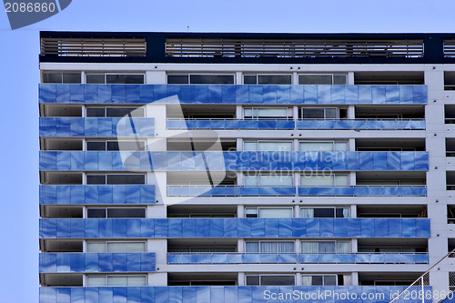 Image of reflex plus cloud in the centre of buenos aires