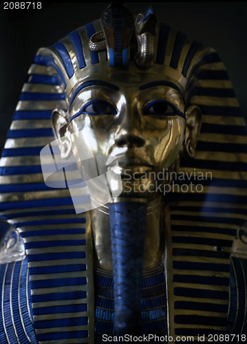 Image of Golden mask of Tut-en-amun