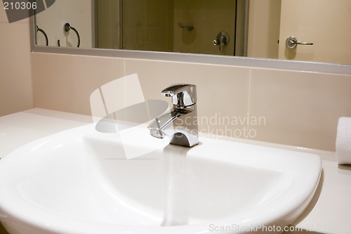 Image of Wash basin

