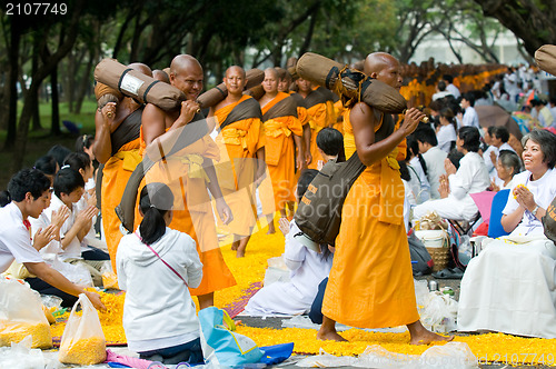 Image of Dhammachai Dhutanga Pilgrimage Walk, 2013 in Bangkok