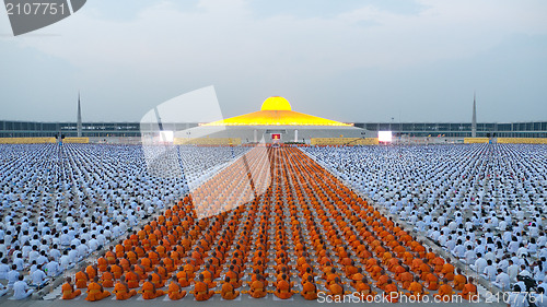 Image of Dhammachai Dhutanga Pilgrimage Walk, 2013 in Bangkok