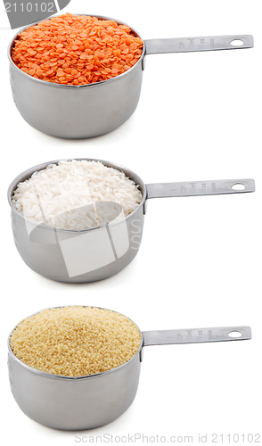 Image of Staple ingredients - lentils, white rice and cous-cous - in cups