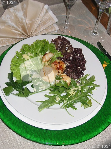 Image of Scallops and greens