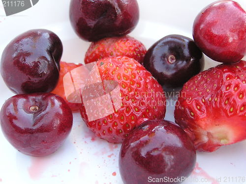 Image of summerberries