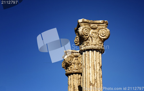 Image of Roman columns