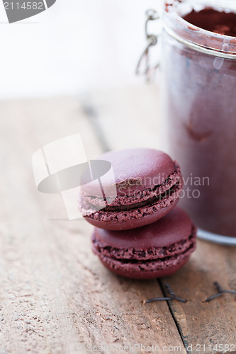 Image of Two macaroons and cocoa