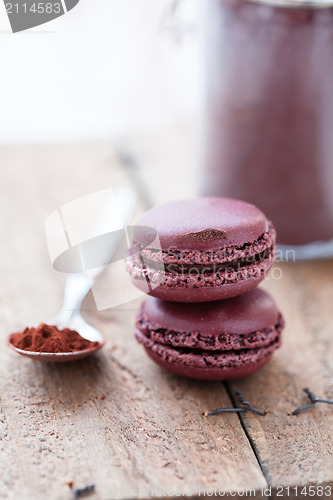 Image of Two macaroons and cocoa