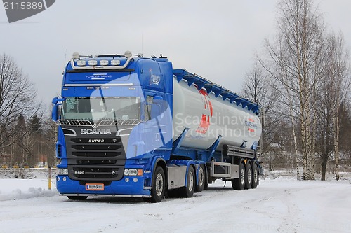 Image of Blue Scania Dry Bulk Semi Trailer Combination Rig