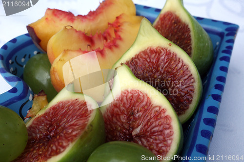 Image of Figs and Peach