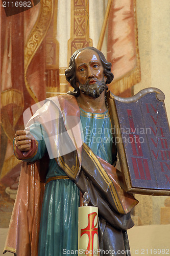 Image of Moses holding the Ten Commandments