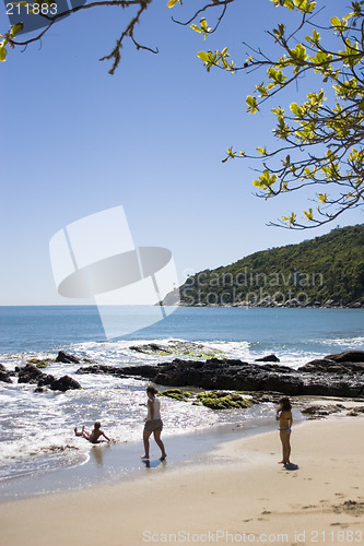 Image of  Playing children on the beach