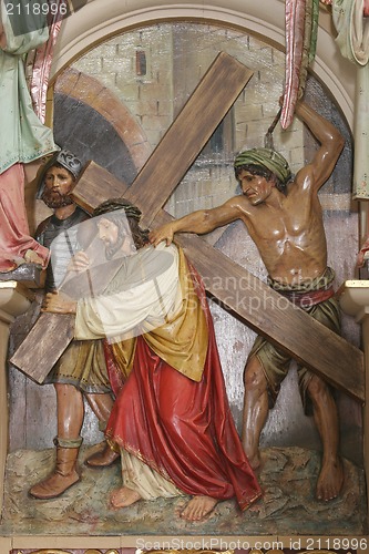 Image of Jesus Takes Up His Cross