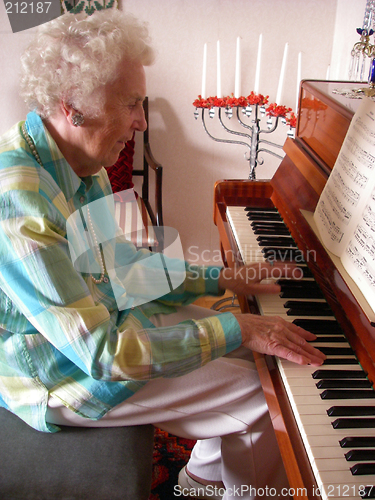 Image of Piano Lady