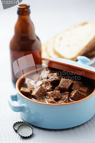 Image of goulash with beef and beer