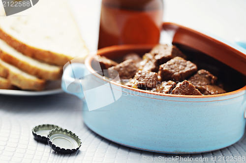 Image of goulash with beef and beer