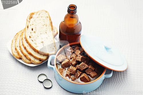 Image of goulash with beef and beer