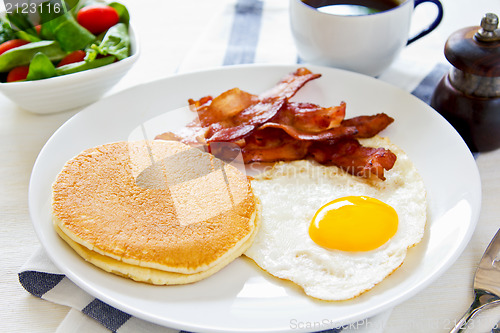 Image of Pancake with Bacon and fried egg
