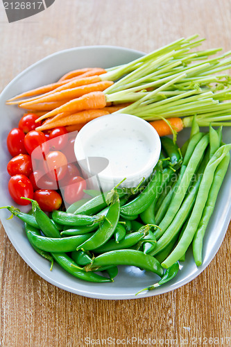 Image of Fresh vegetables with dipping sauce