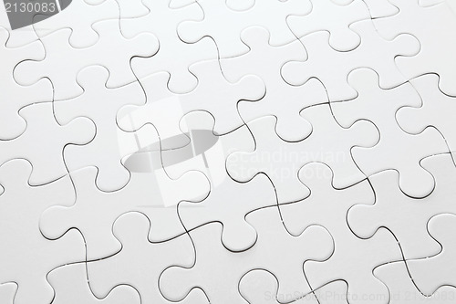 Image of white jigsaw puzzle 
