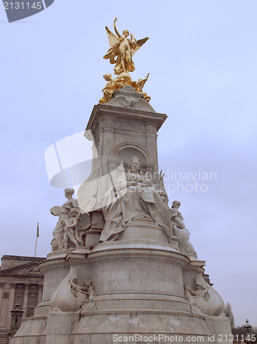 Image of Victoria Memorial in London