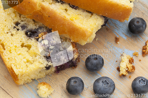 Image of cornbread with blueberry