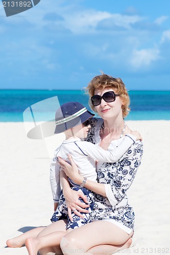 Image of family at the beach