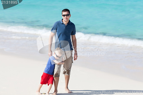 Image of family at the beach