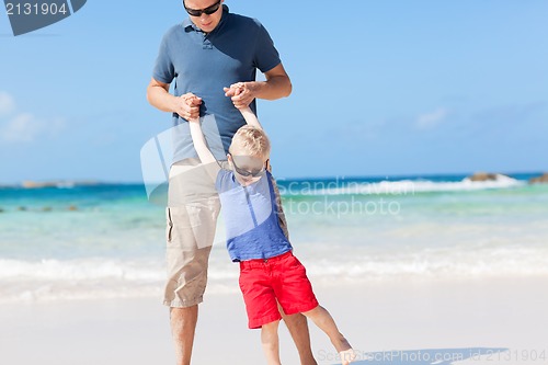 Image of family at the beach
