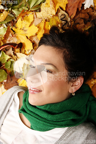 Image of Female lying on the leaves