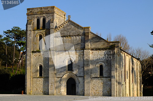 Image of Basilica Notre Dame.