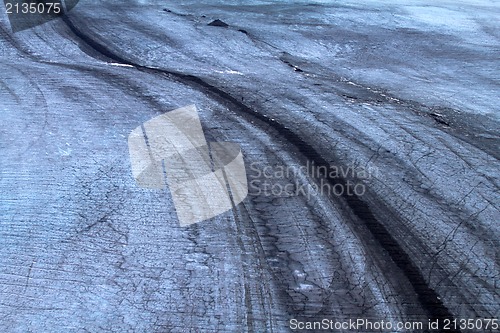 Image of the stone river on a glacier 1