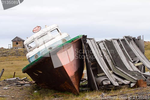 Image of the thrown ship