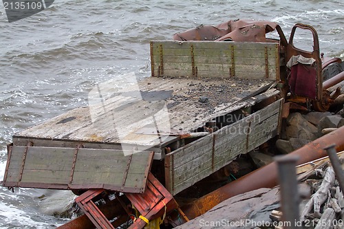 Image of forever  left lorry