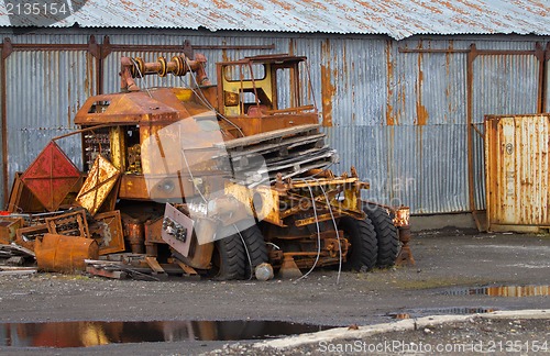 Image of thrown port  car