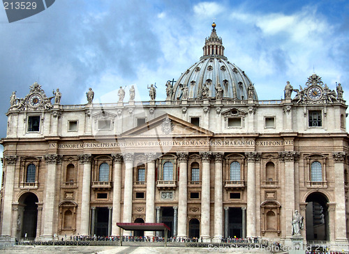 Image of St. Peter's basilica in Vatican City