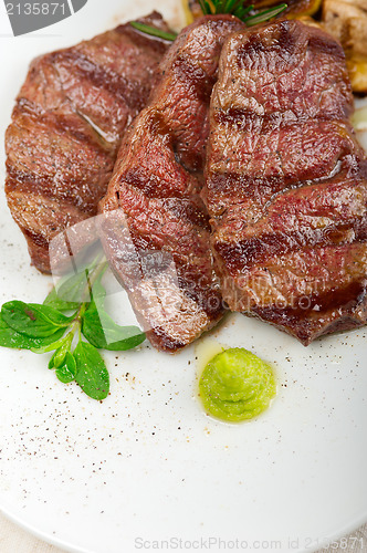 Image of grilled Kobe Miyazaky beef