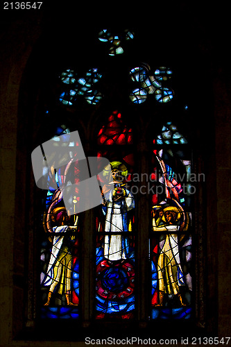 Image of the colored rose window in santa chiara
