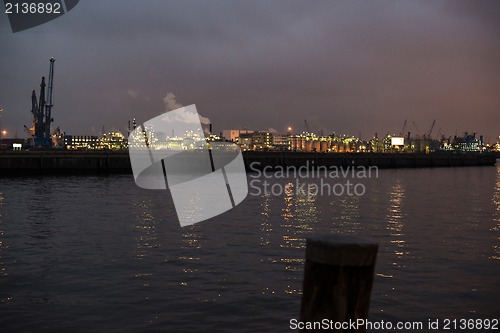 Image of Hamburg harbour at night