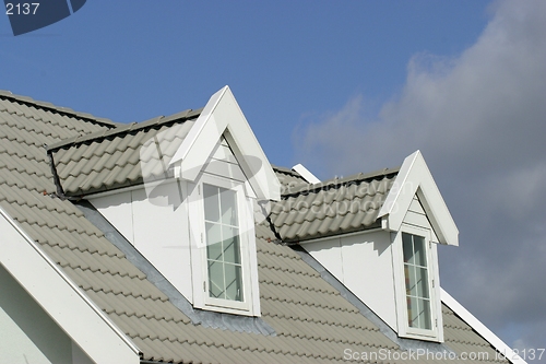 Image of house roof