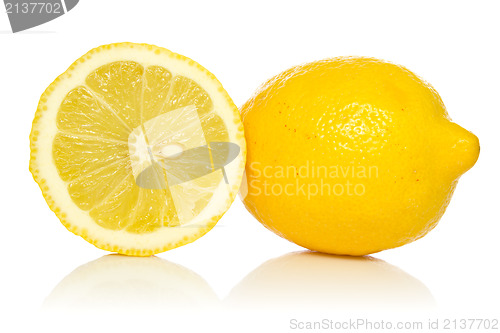 Image of two lemons with reflection