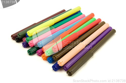 Image of Multicolored felt tip pens 