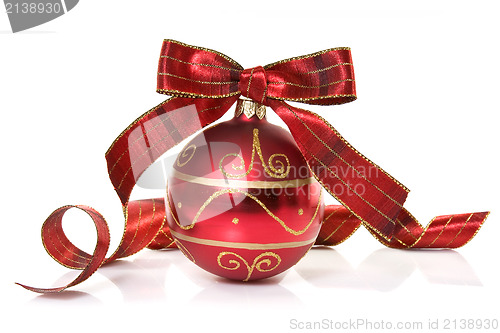 Image of red christmas bauble with a bow
